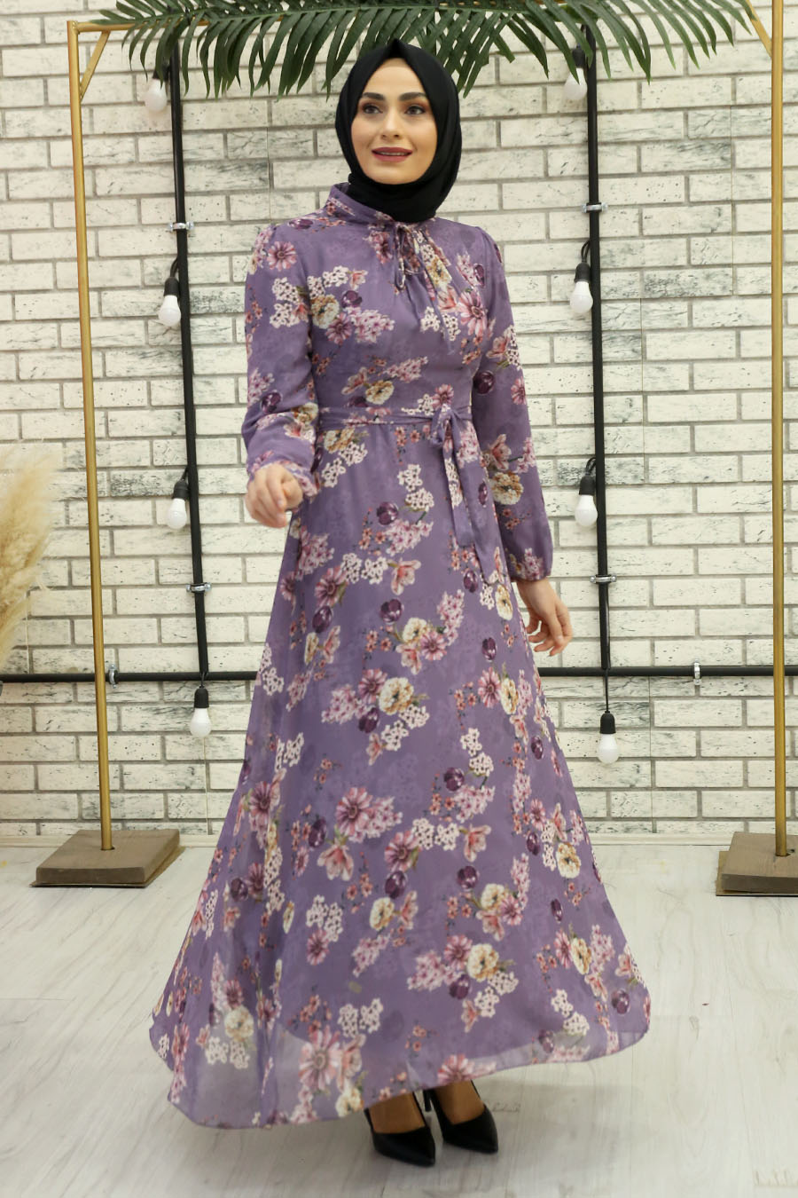 FLOWER PATTERNED BLACK DRESS