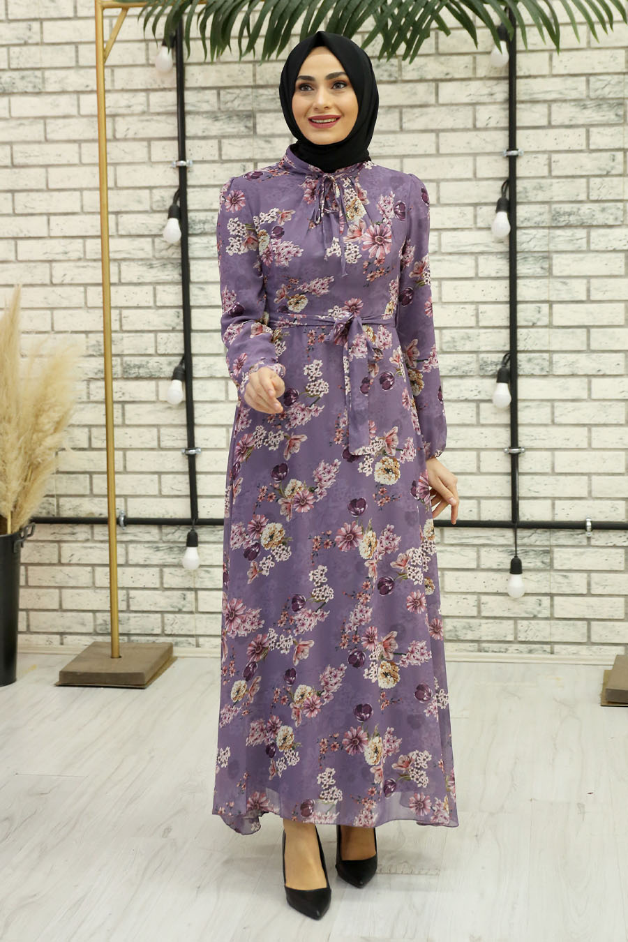 FLOWER PATTERNED BLACK DRESS