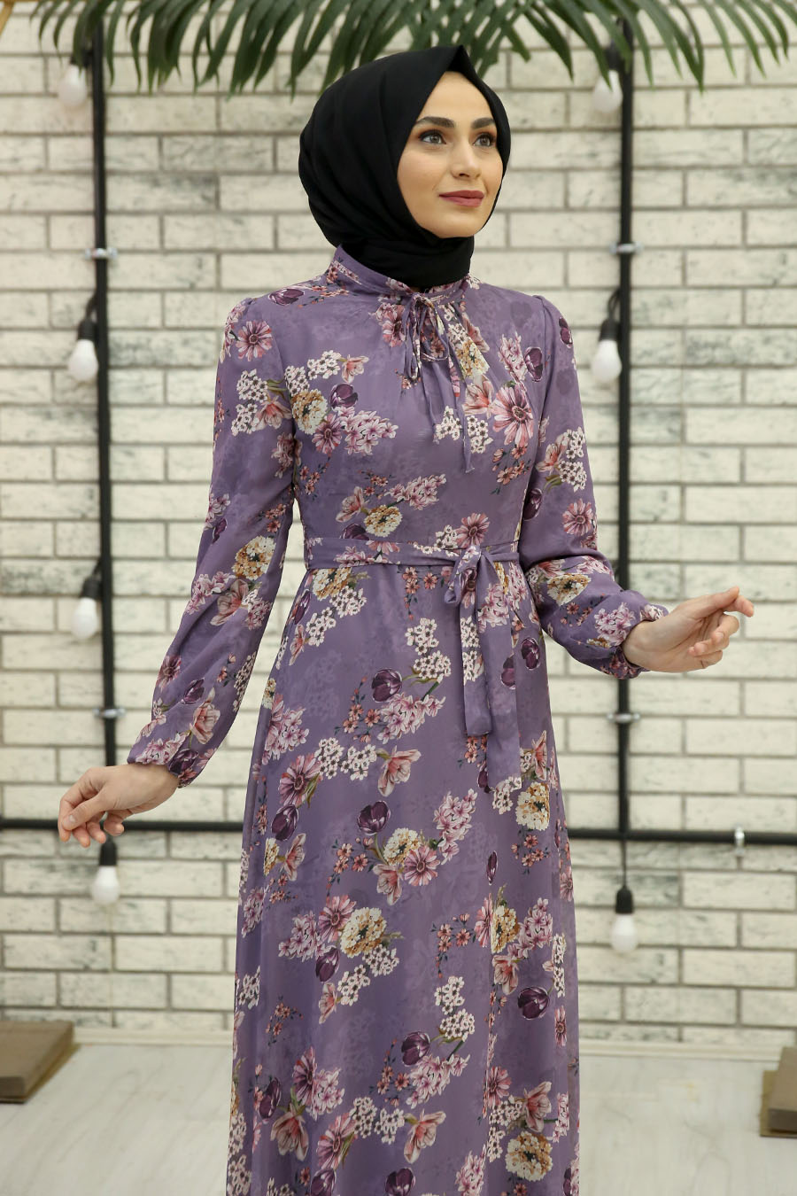 FLOWER PATTERNED BLACK DRESS