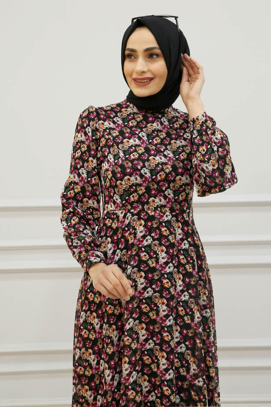 FLOWER PATTERNED BLACK DRESS 