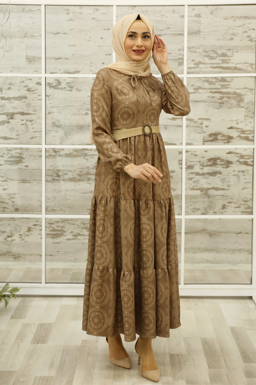 FLOWER PATTERNED BEIGE DRESS