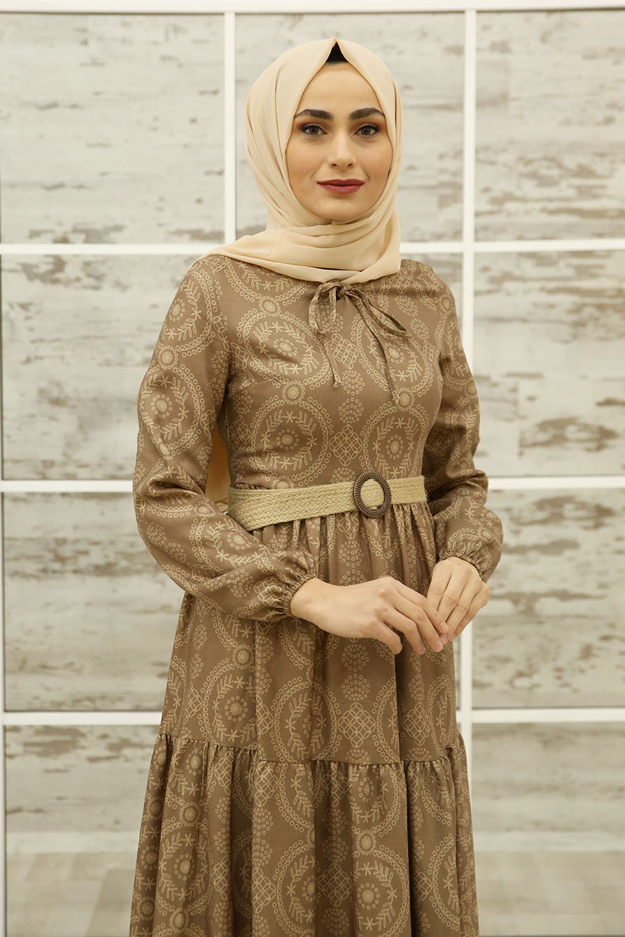 FLOWER PATTERNED BEIGE DRESS