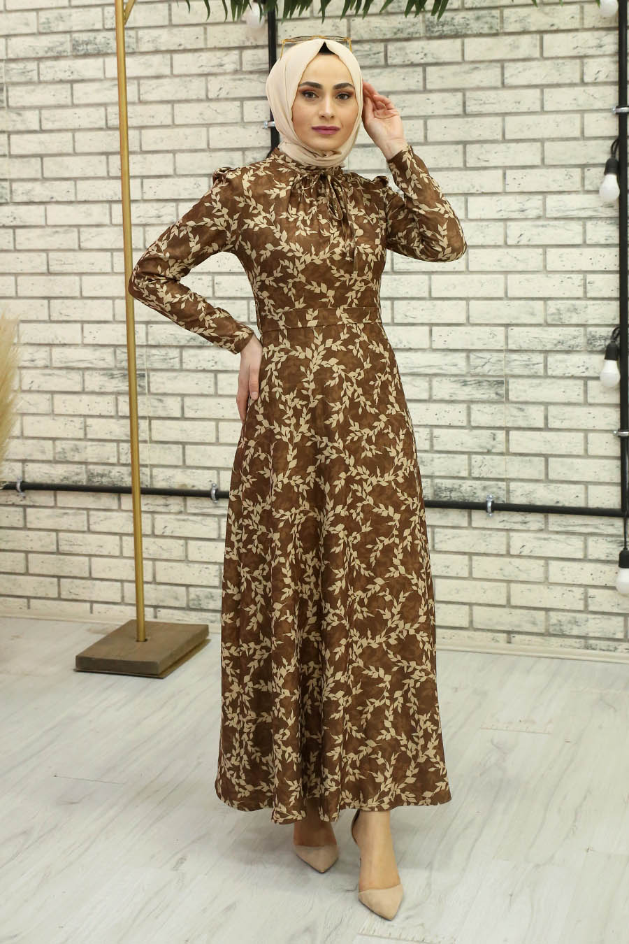FLOWER PATTERNED BROWN COLOR DRESS 