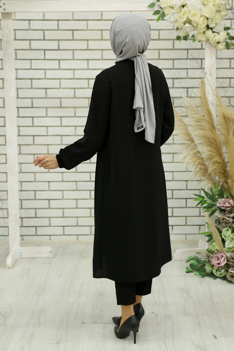 BLACK COAT BLACK COAT