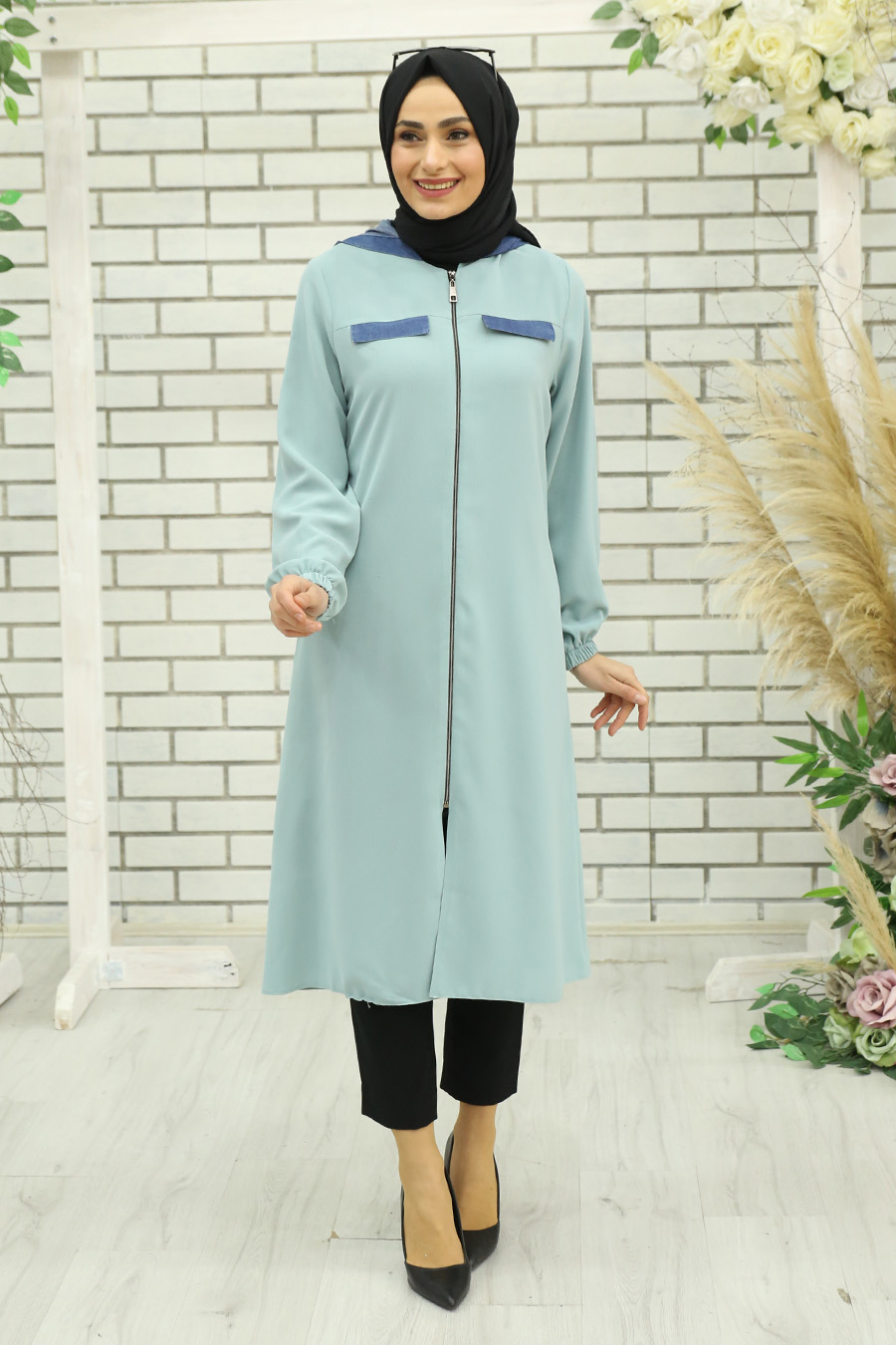 MINT COAT