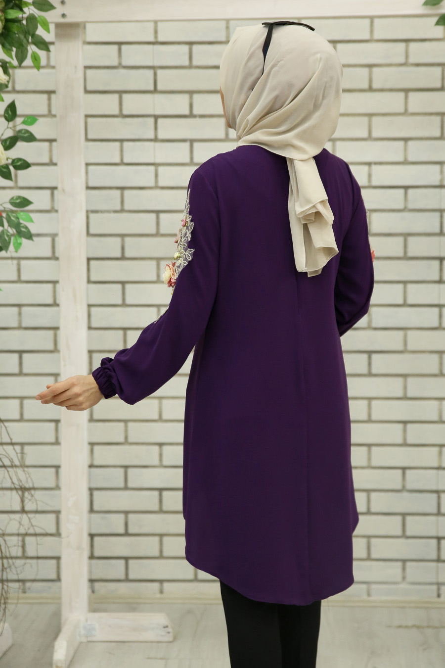 BLACK TUNICPURPLE TUNIC BLACK TUNICPURPLE TUNIC