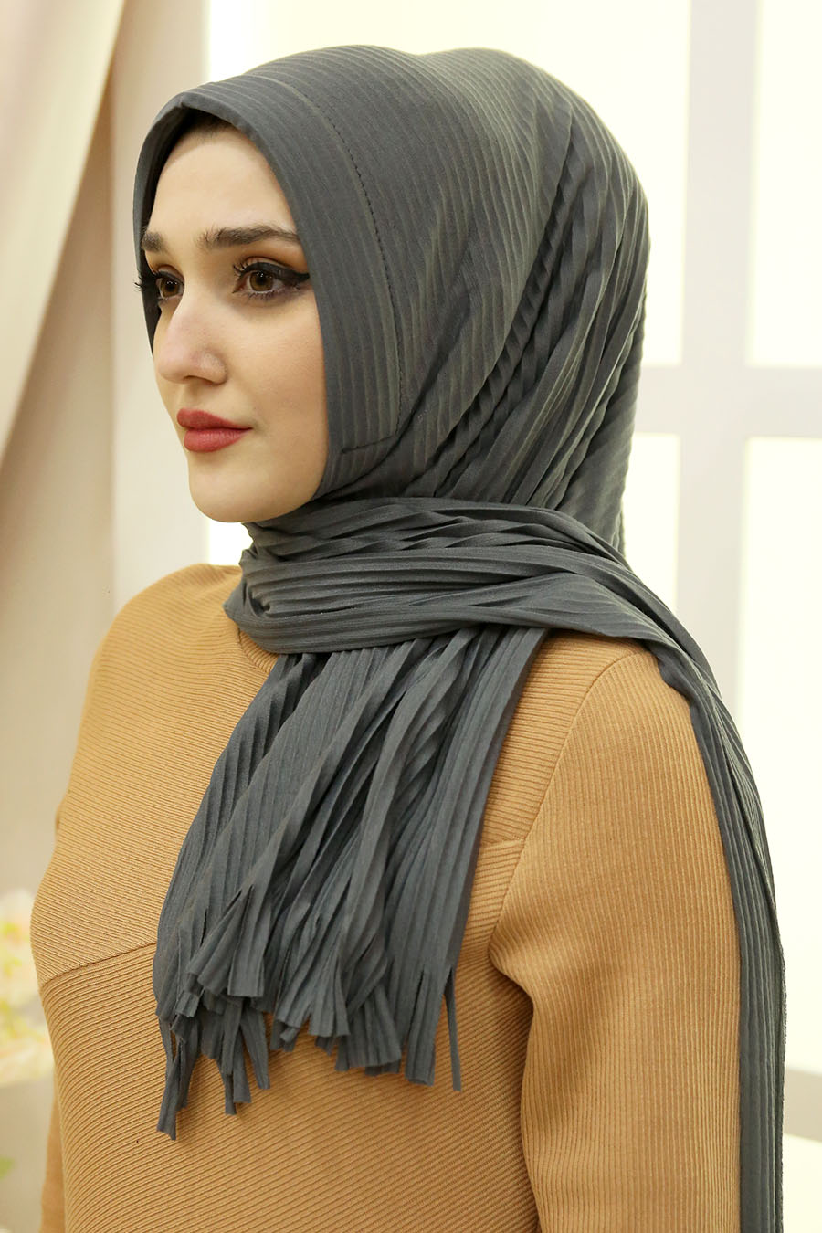 GREEN SHAWL