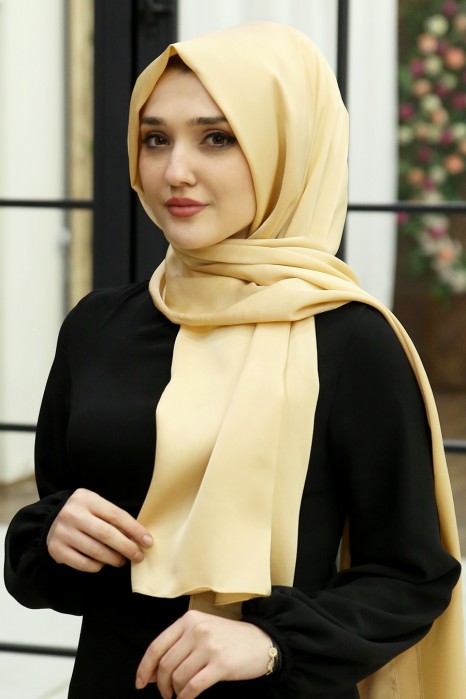 GOLD SHAWL