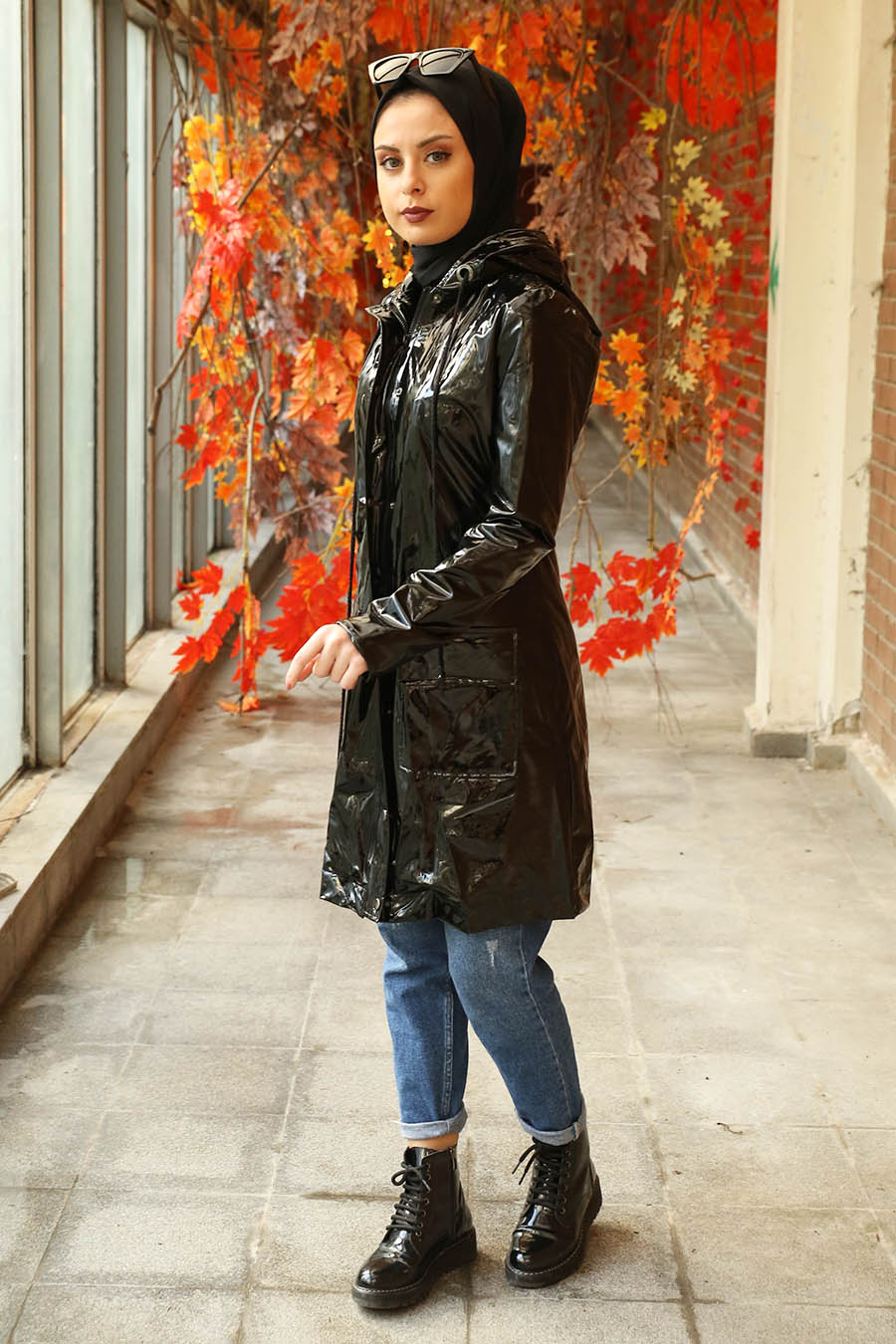 BLACK DETAILED COAT BLACK DETAILED COAT