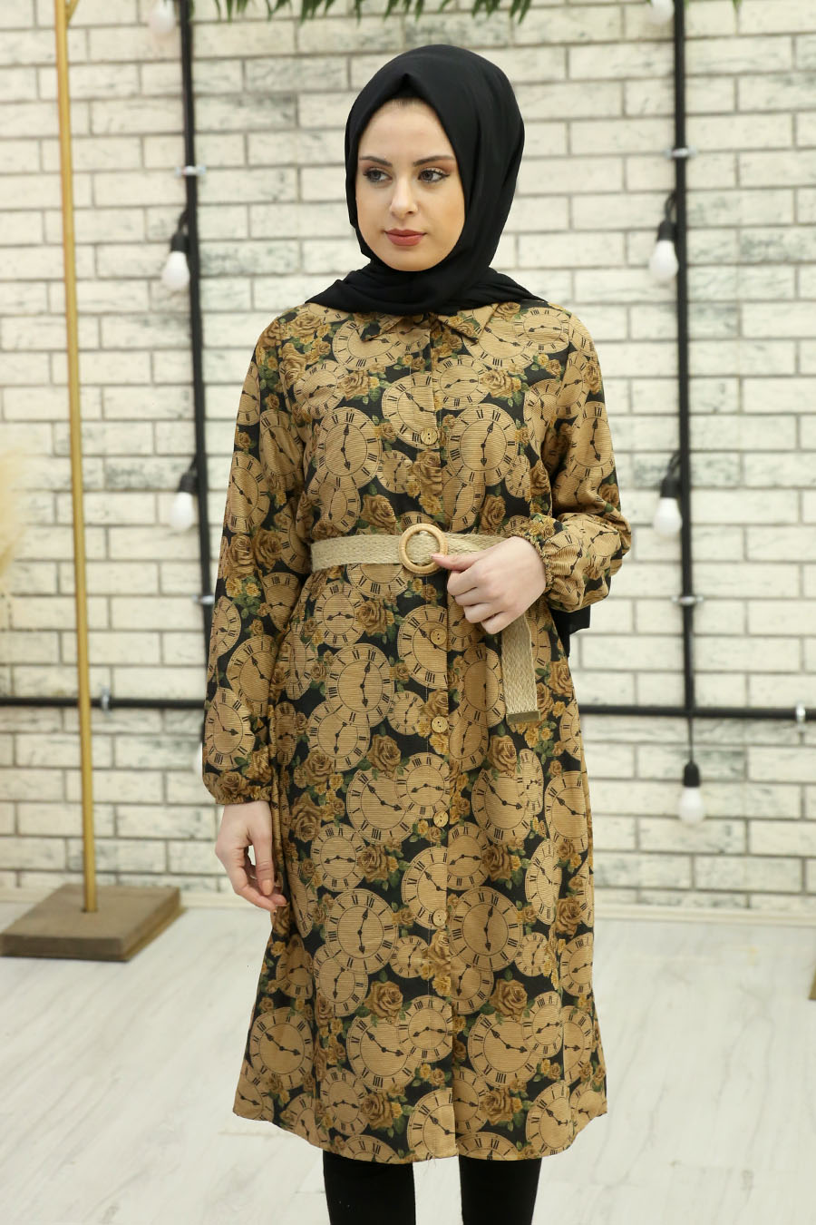 FLOWER PATTERNED BLACK TUNIC 