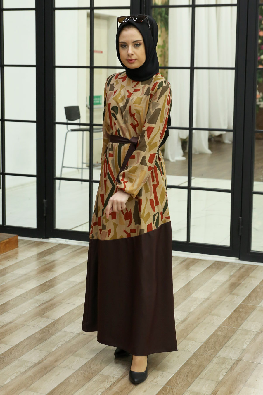 PATTERNED BEIGE DRESS