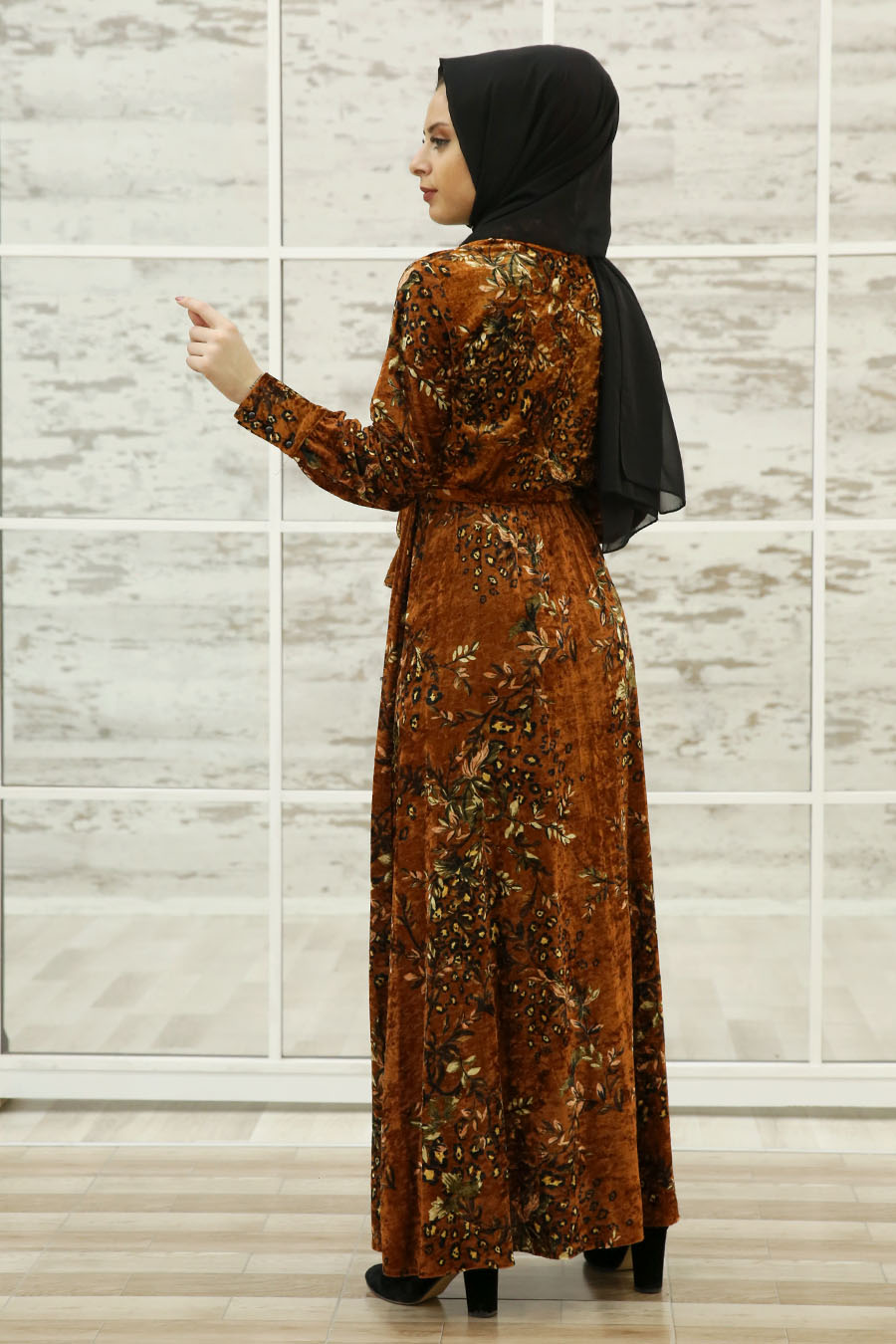 FLOWER PATTERNED TAN COLOR DRESS