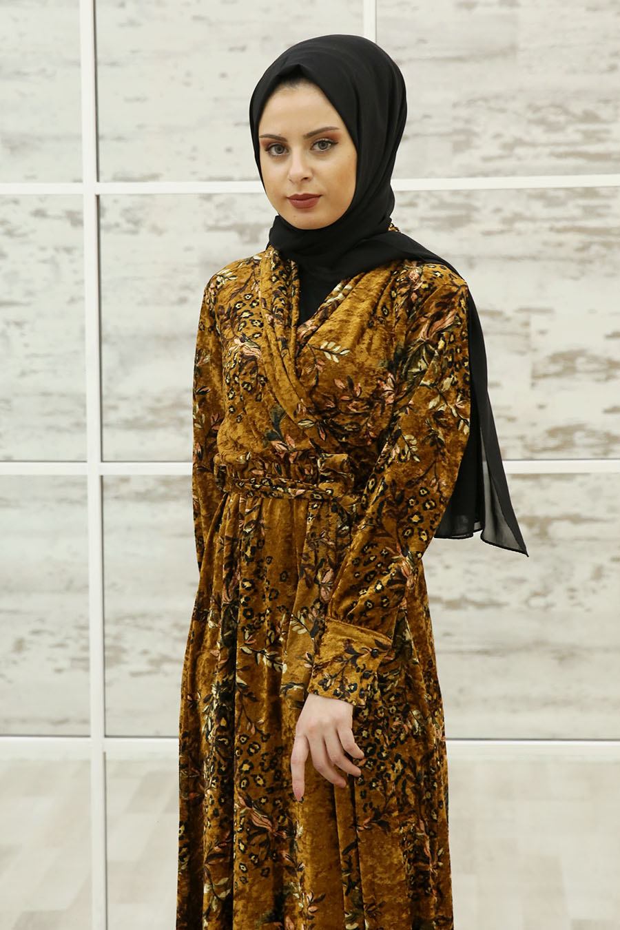 FLOWER PATTERNED OIL GREEN DRESS