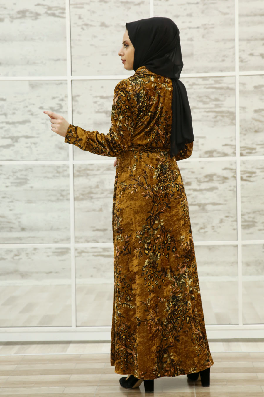 FLOWER PATTERNED OIL GREEN DRESS