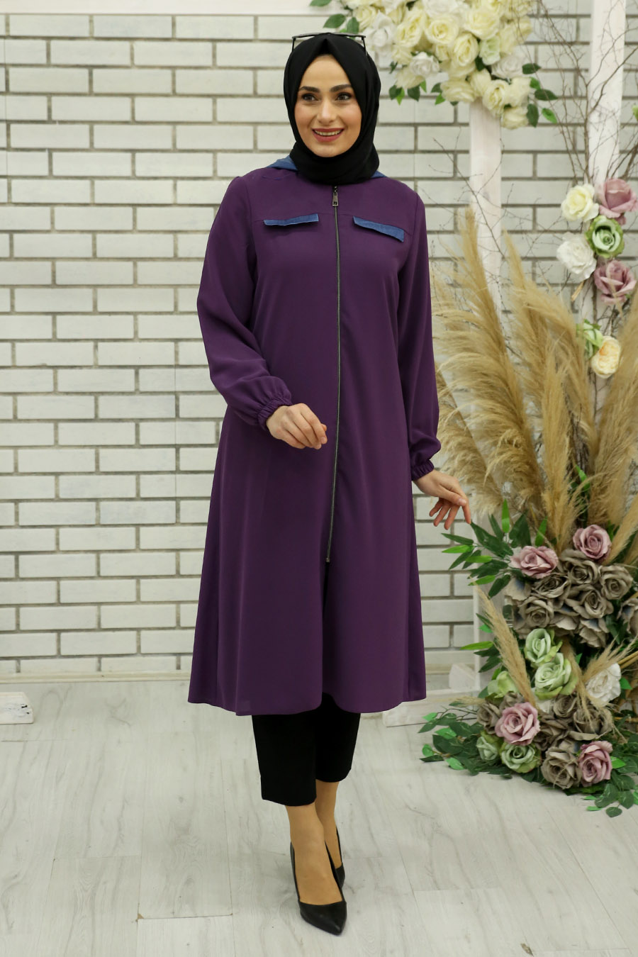 PURPLE COAT