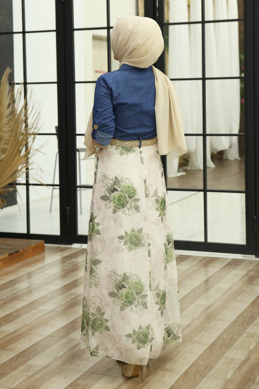 FLOWER PATTERNED GREEN DRESS 