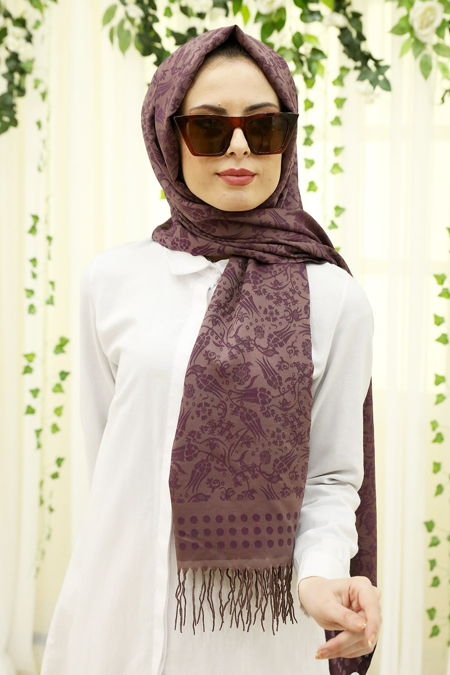 PATTERNED SHAWL