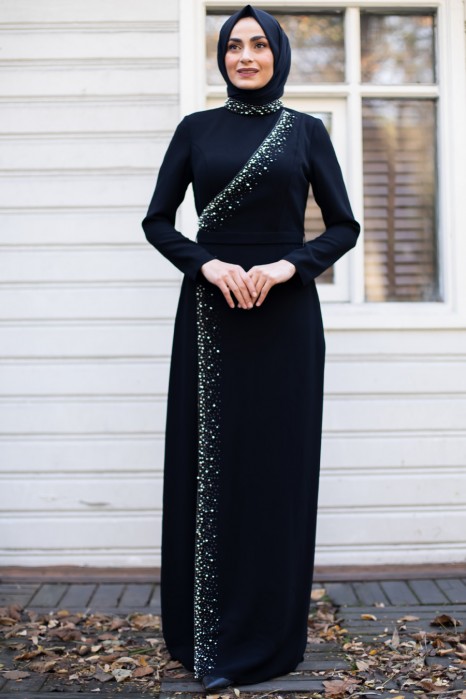 BLACK EVENING DRESS  