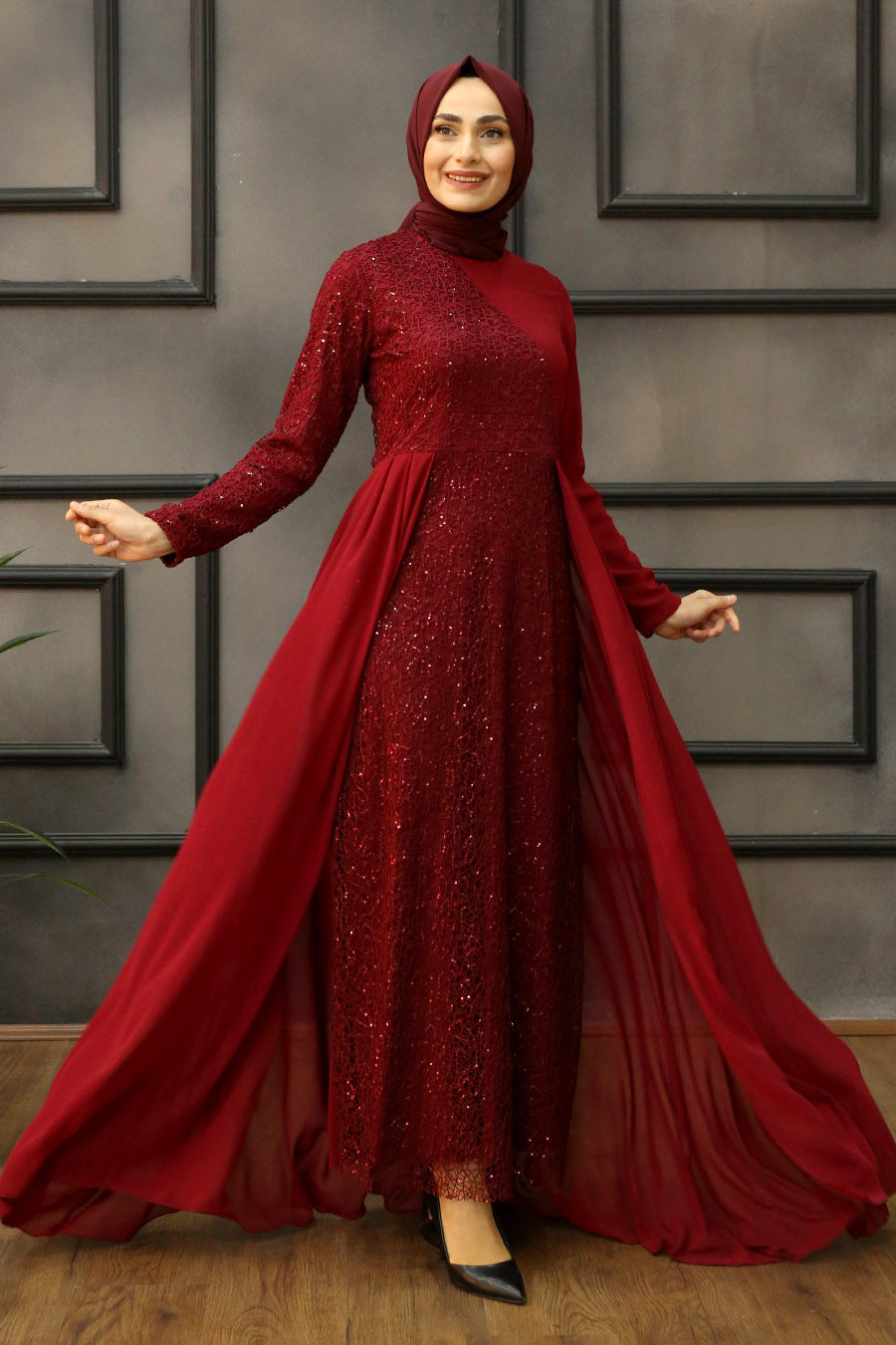 CLARET RED EVENING DRESS