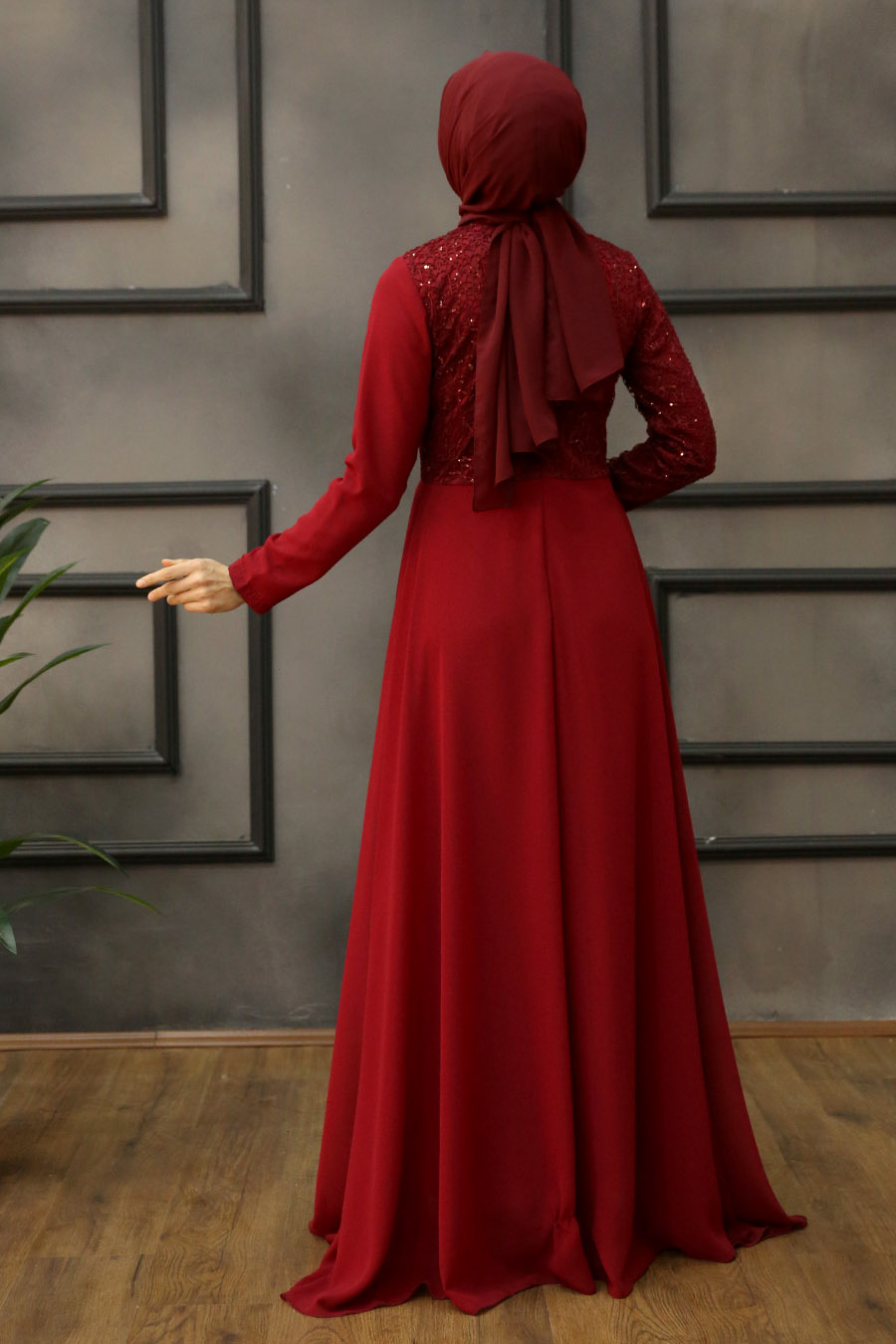 CLARET RED EVENING DRESS