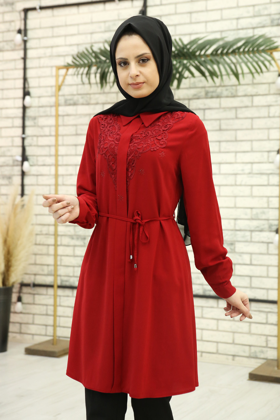 RED TUNIC  RED TUNIC