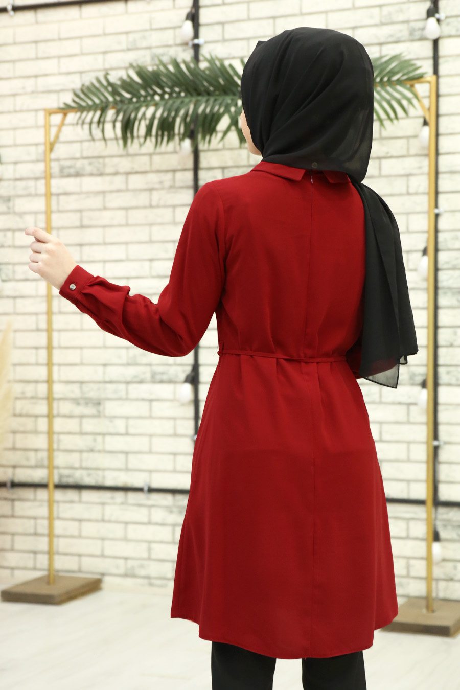 RED TUNIC  RED TUNIC