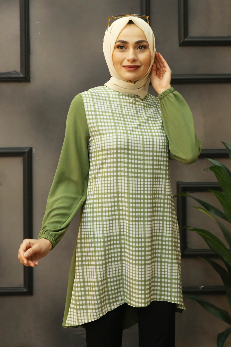 GREEN TUNIC  GREEN TUNIC