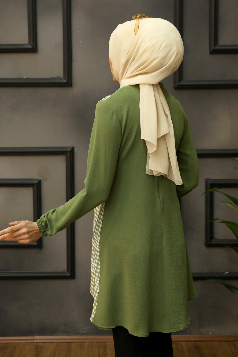 GREEN TUNIC  GREEN TUNIC