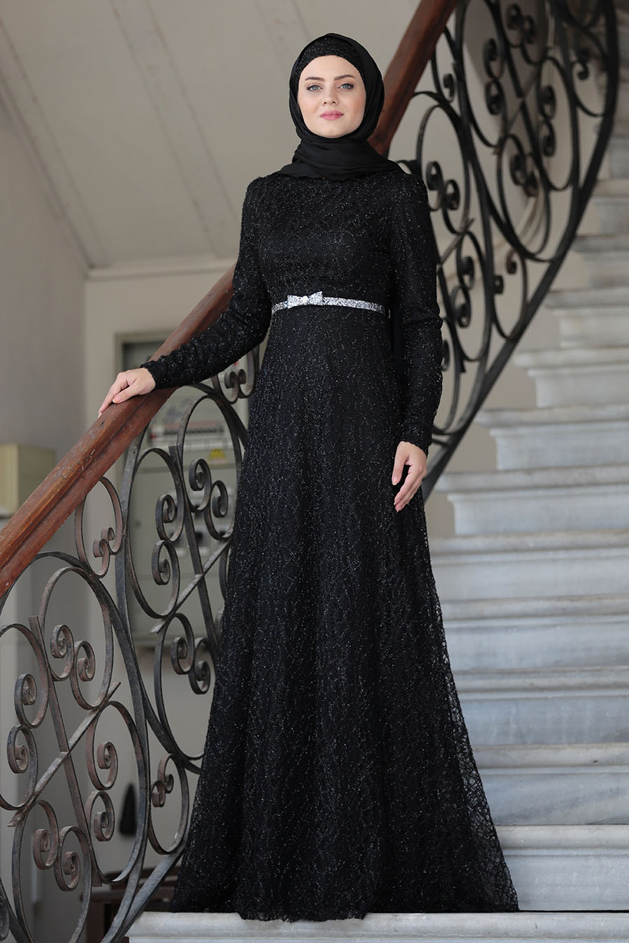 BLACK EVENING DRESS