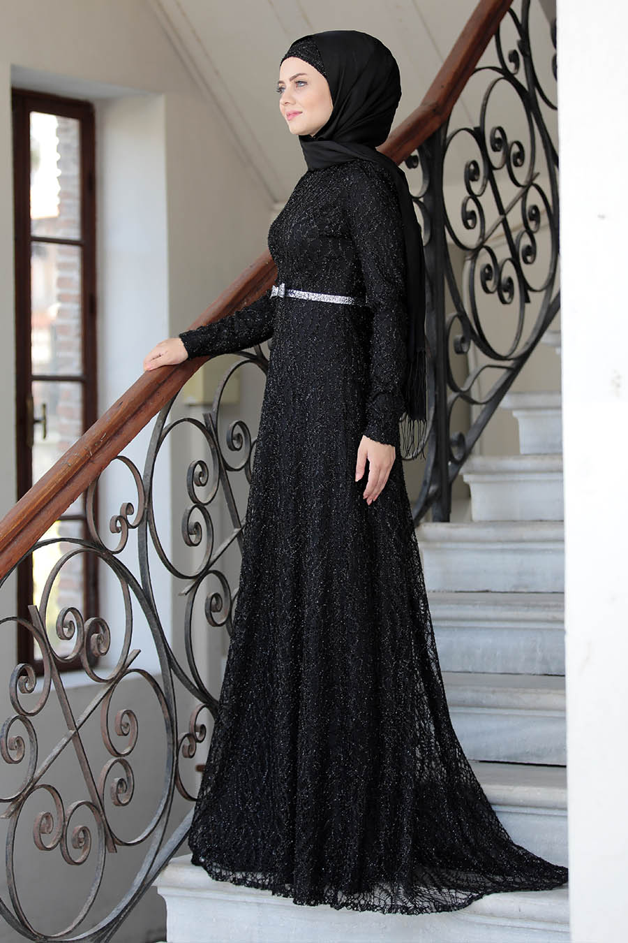BLACK EVENING DRESS