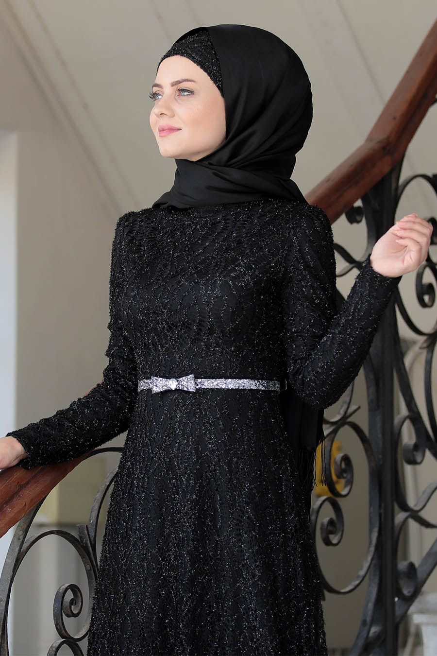 BLACK EVENING DRESS