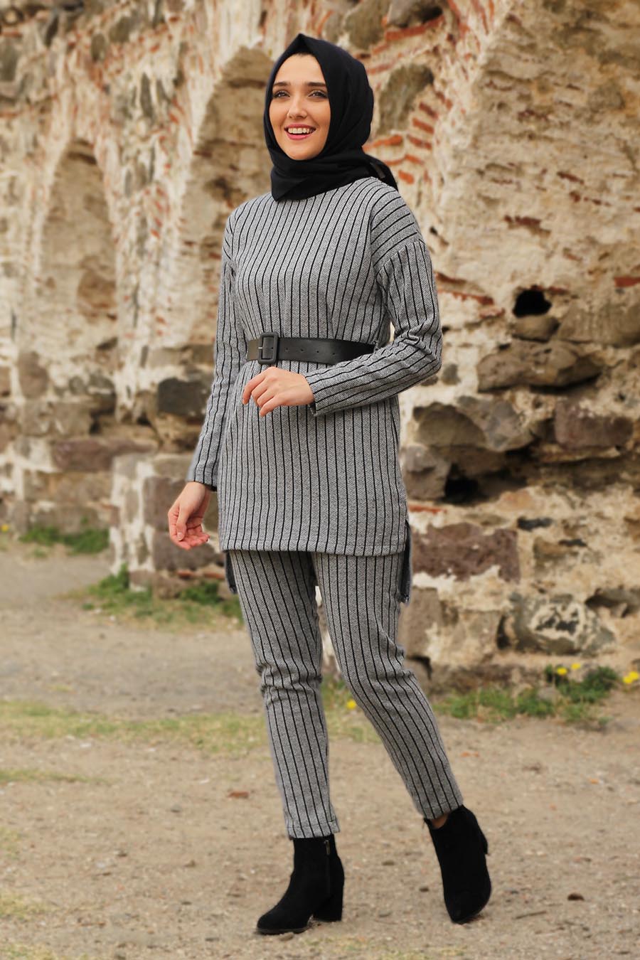 GREY BLOUSE AND PANT SUIT