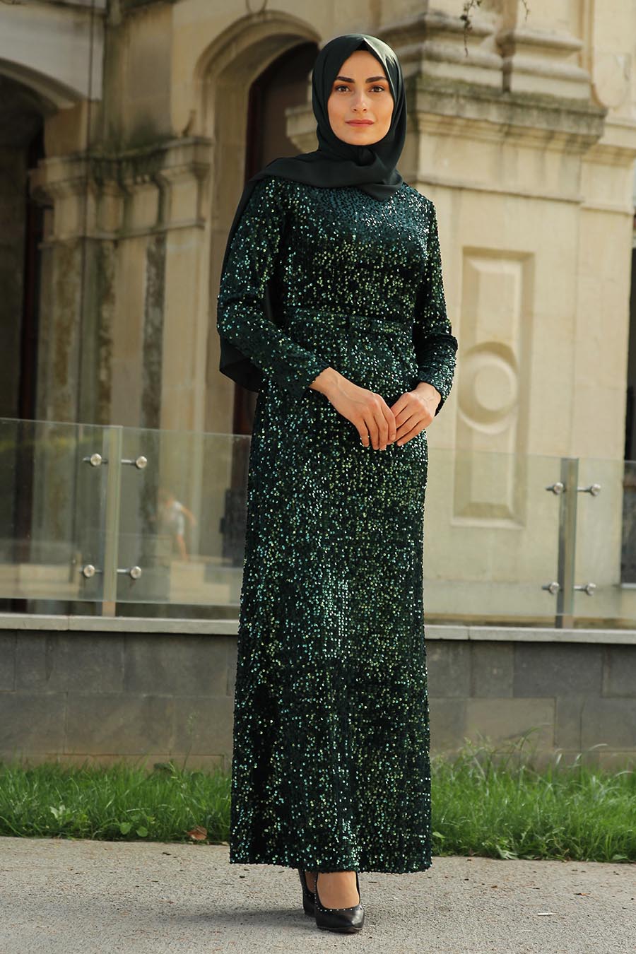 SEQUIN DETAILED GREEN EVENING DRESS
