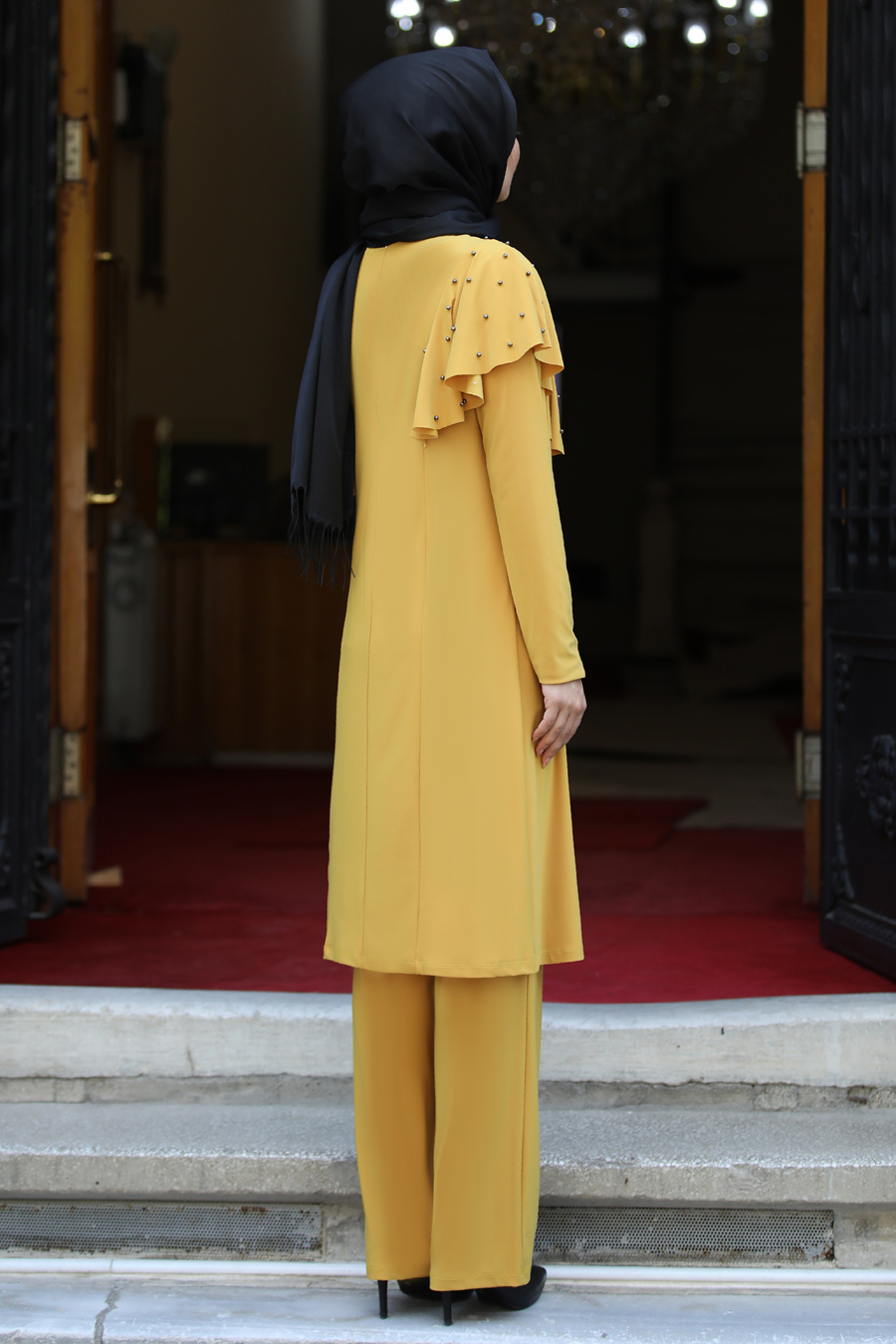YELLOW TUNIC AND PANT SUIT