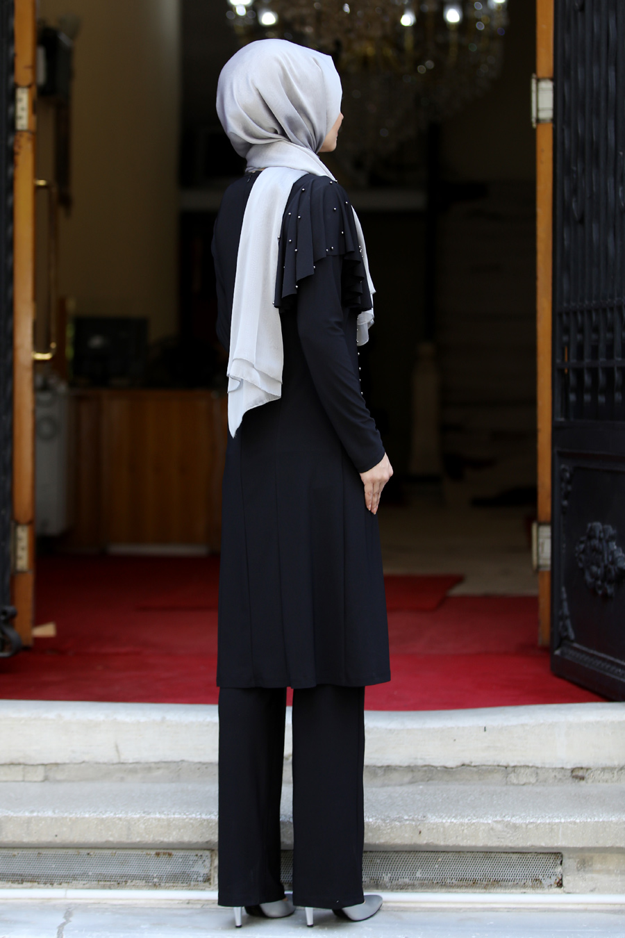 BLACK TUNIC AND PANT SUIT