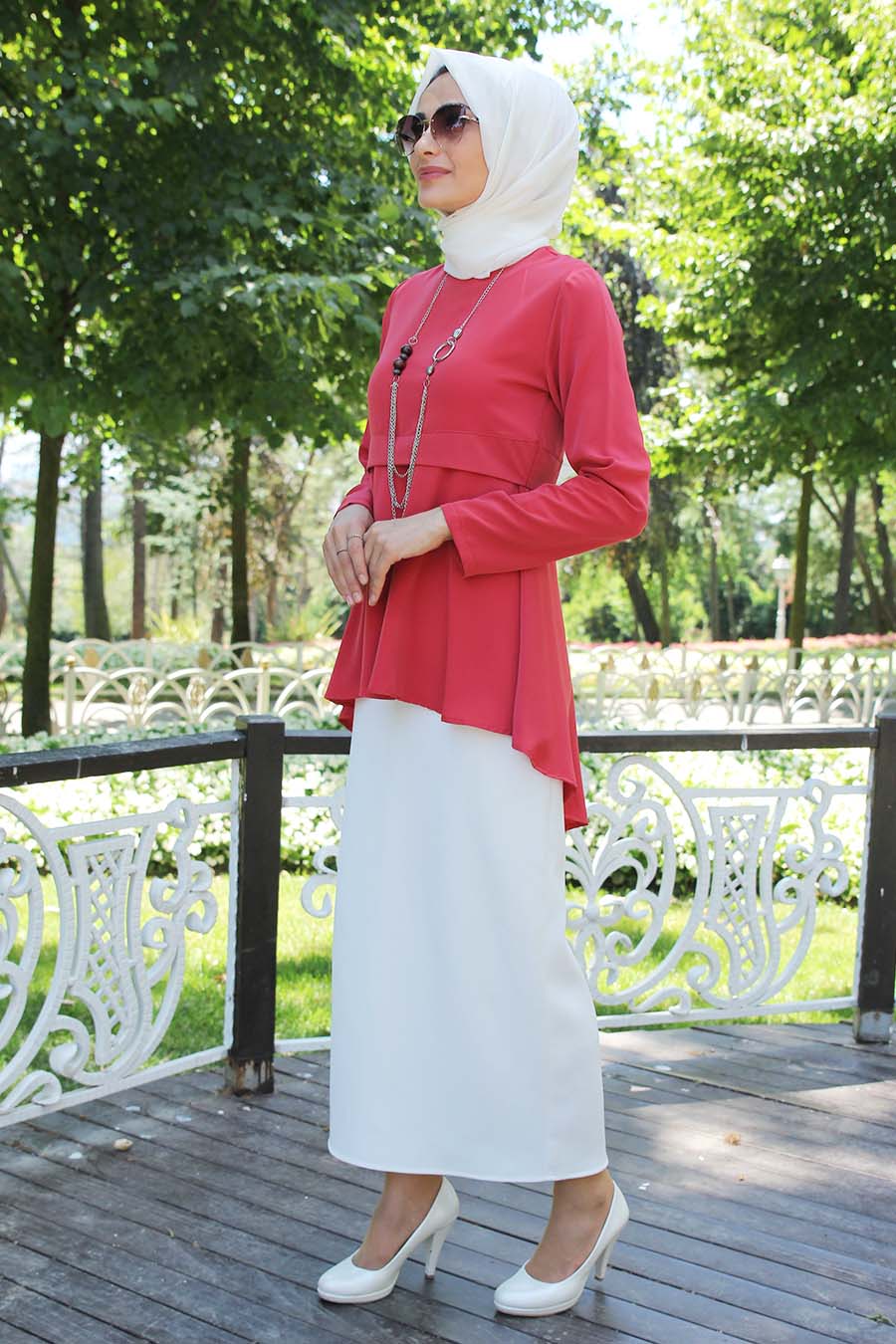 CORAL COLOR BLOUSE AND ECRU SKIRT SUIT