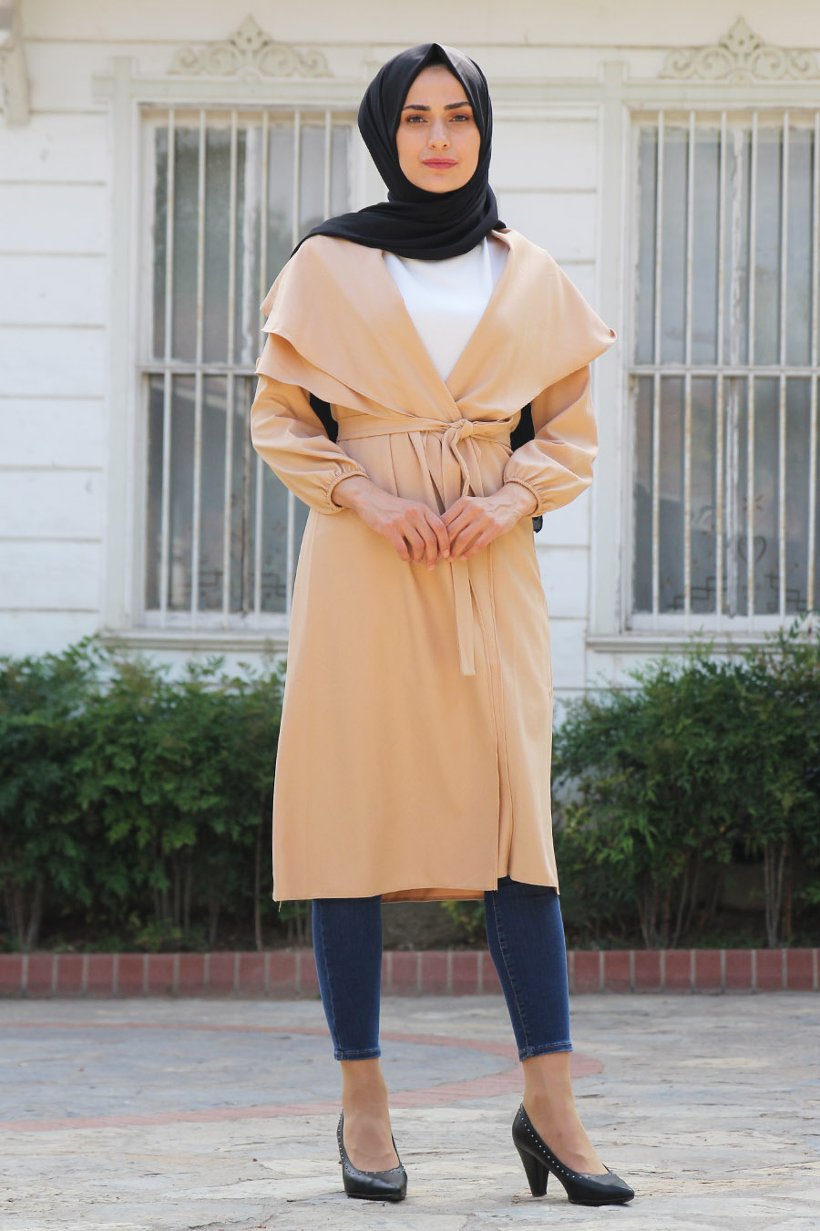 GOLD COAT