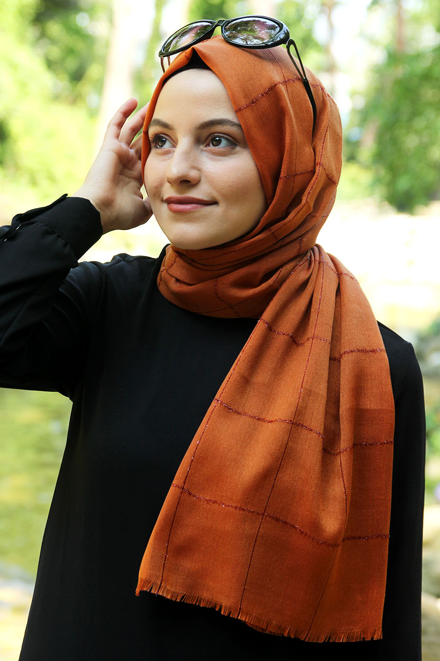 BRICK COLOR SHAWL