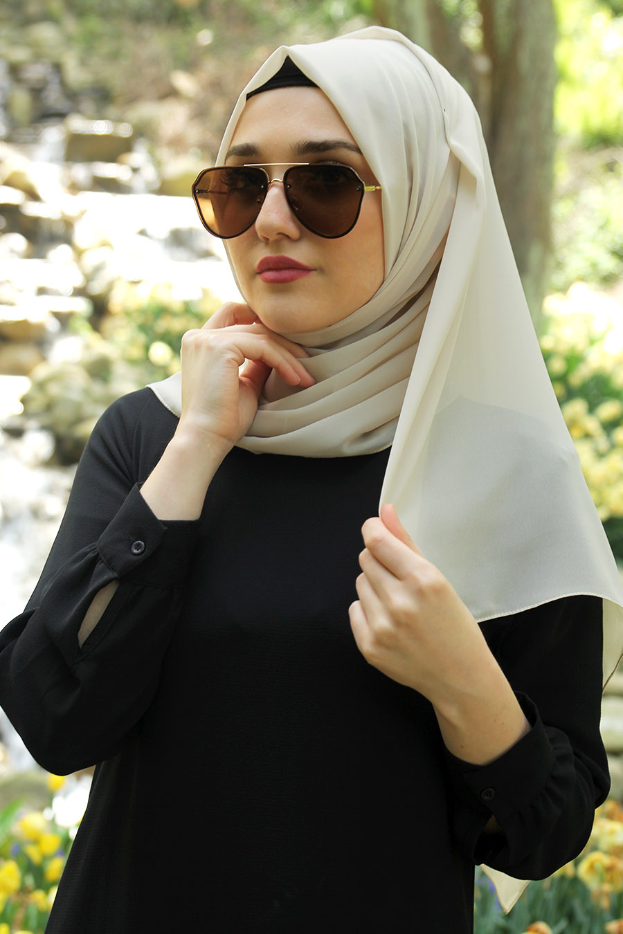 PLAIN BEIGE SHAWL