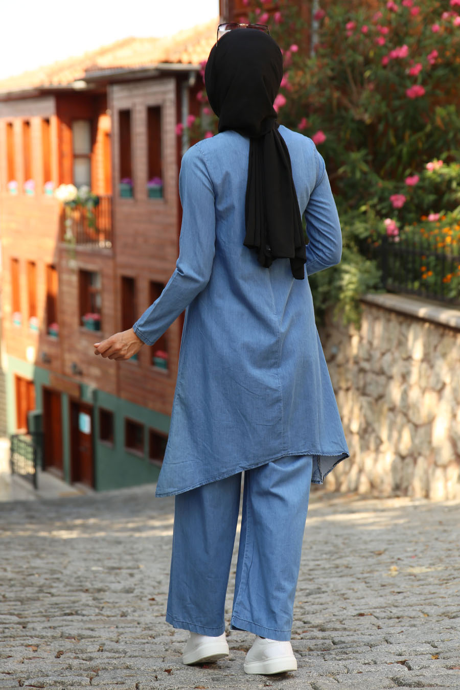 DARK BLUE TUNIC AND PANT SUIT