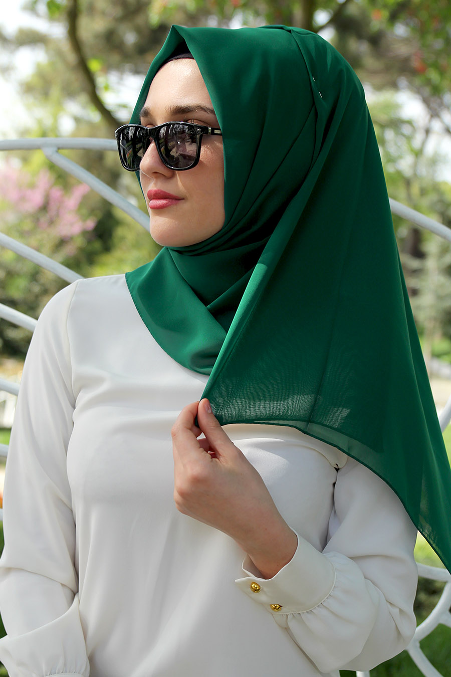 PLAIN GREEN SHAWL