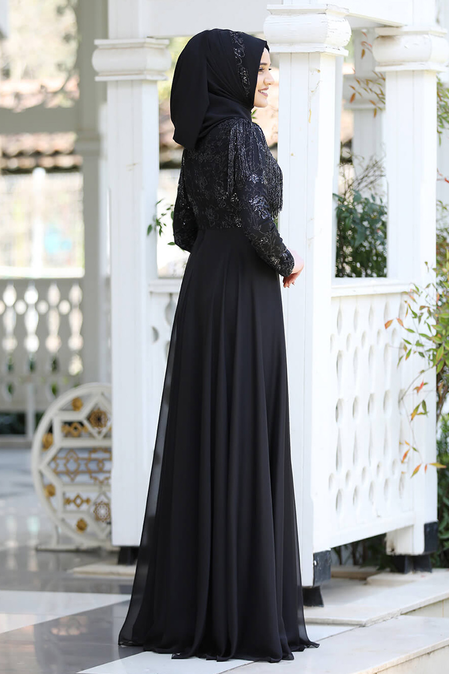 BLACK EVENING DRESS