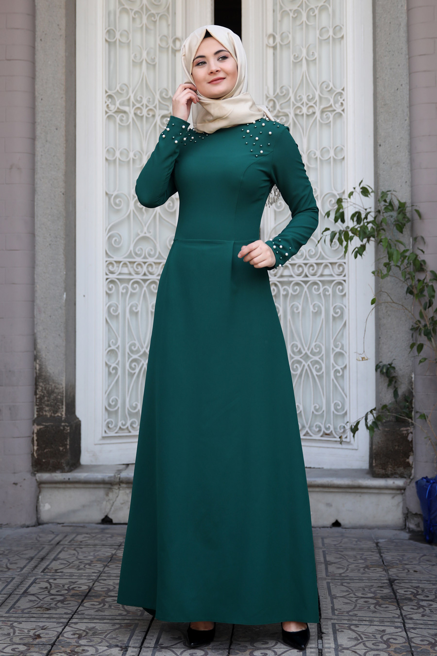 PEARL DETAILED GREEN DRESS