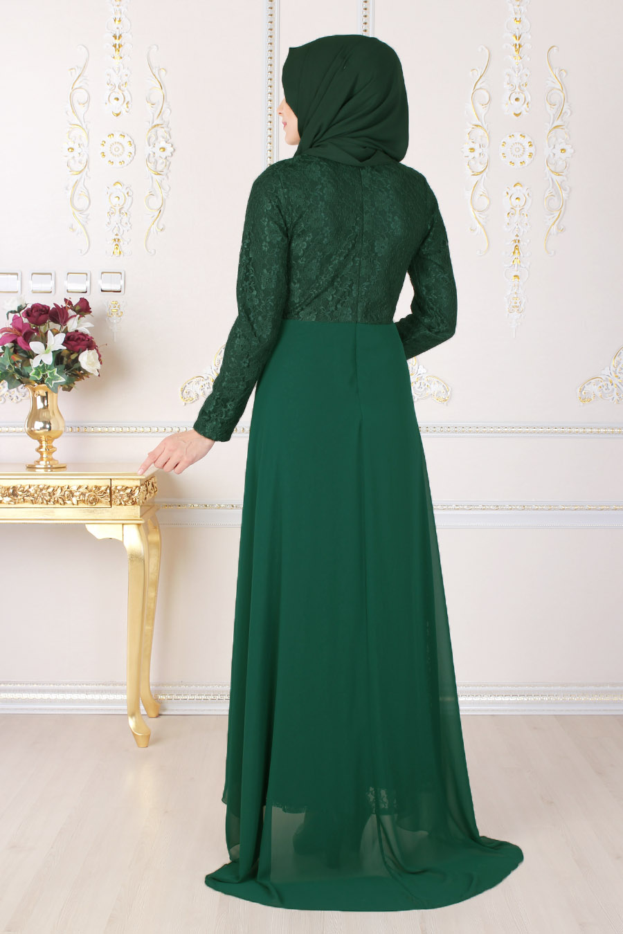GREEN EVENING DRESS GREEN EVENING DRESS