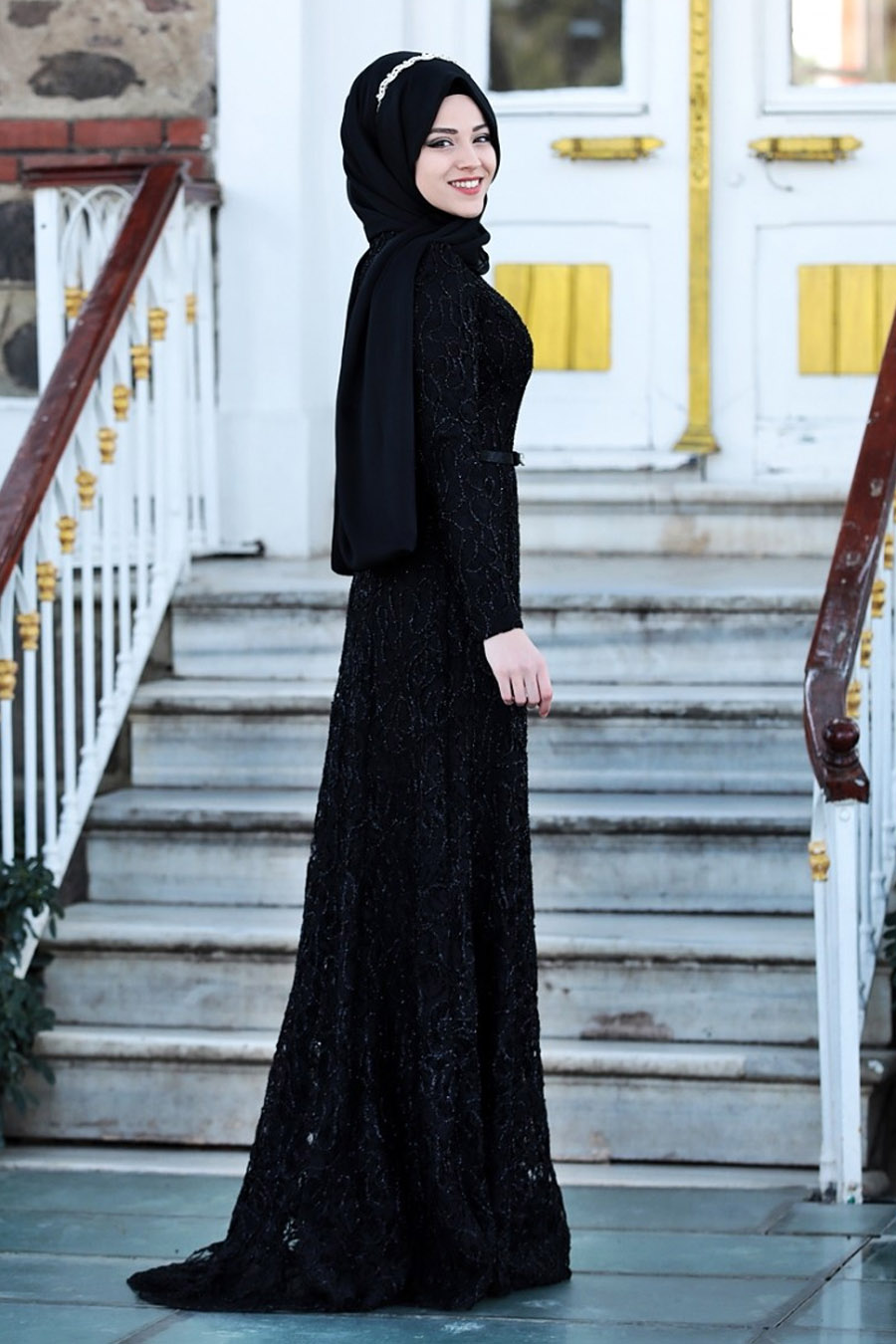 BLACK EVENING DRESS