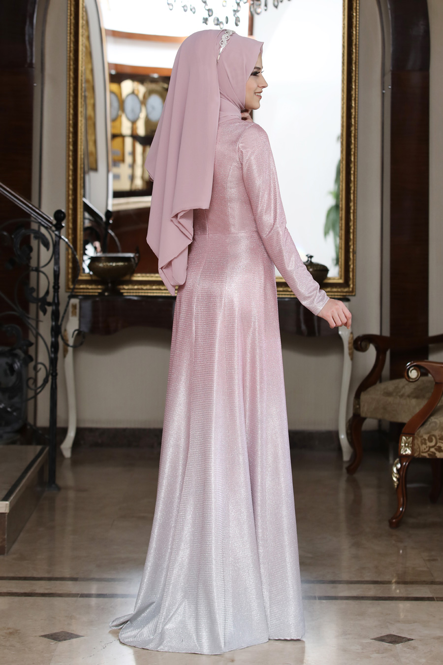 POWDER PINK EVENING DRESS