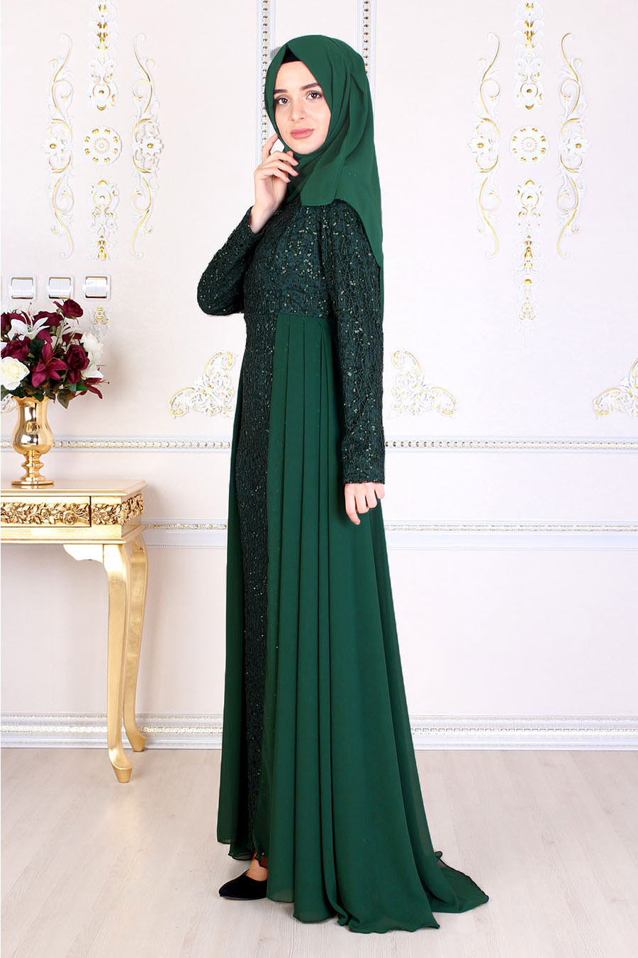 GREEN EVENING DRESS