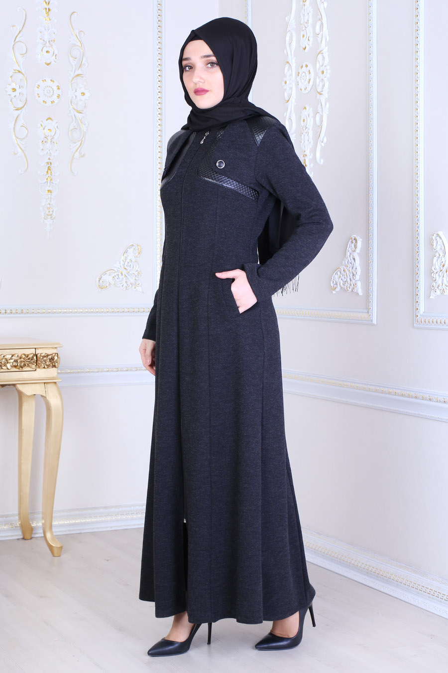 Leather Detailed Black Abaya Leather Detailed Black Abaya