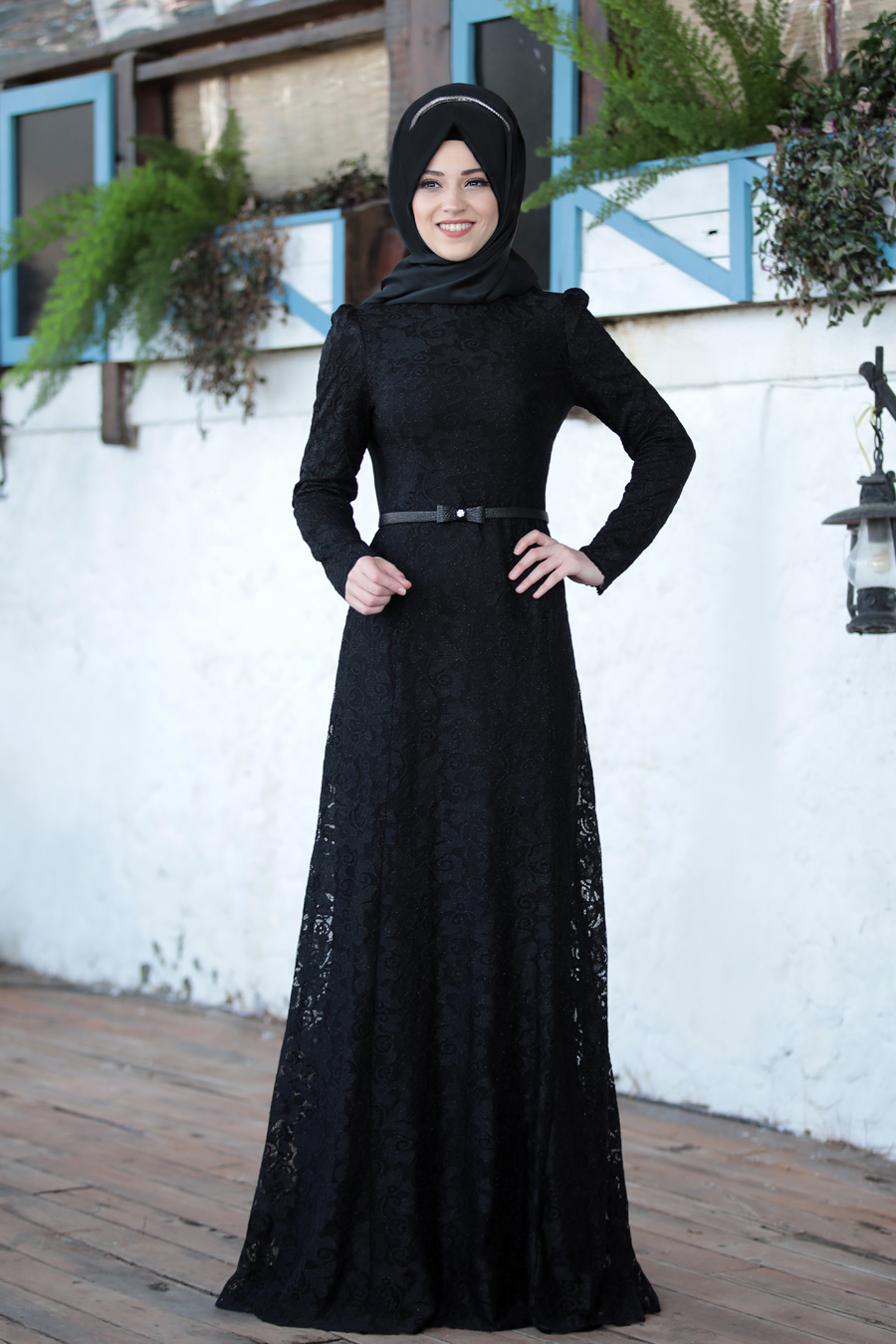 BLACK EVENING DRESS