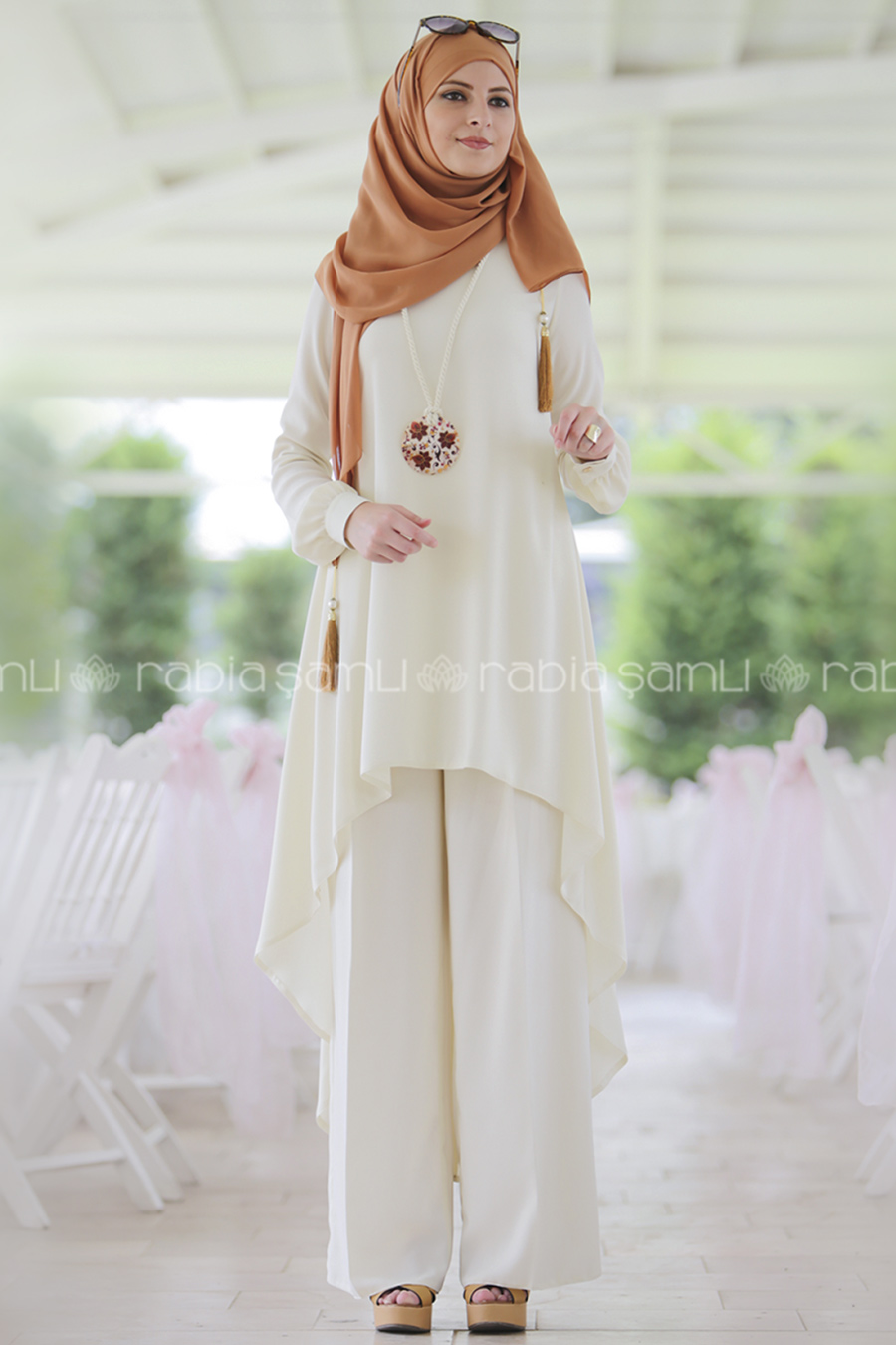 ECRU TUNIC AND SKIRT SUIT